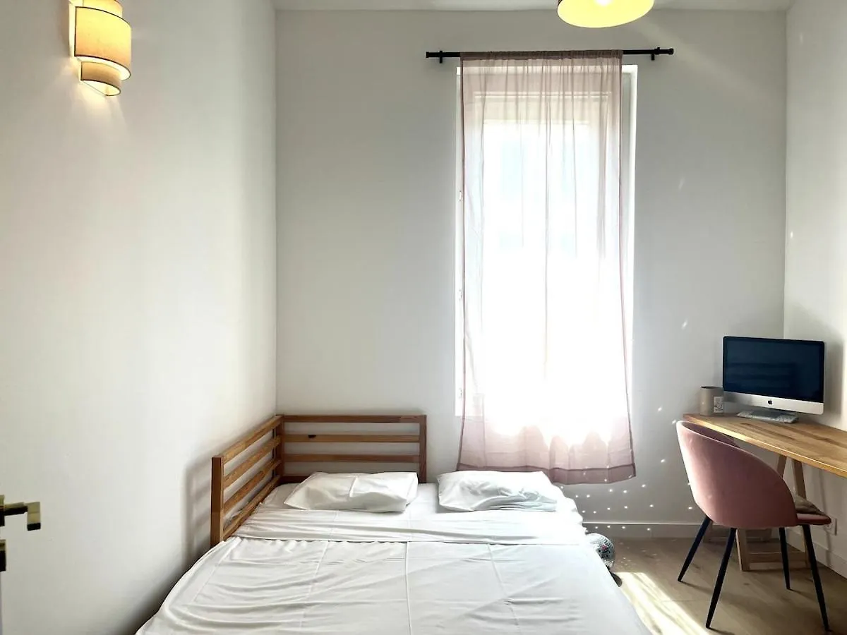 Grand Duplex Plein Coeur Vauban France